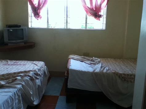 Sampaguita Tourist Inn Rooms: Pictures & Reviews.